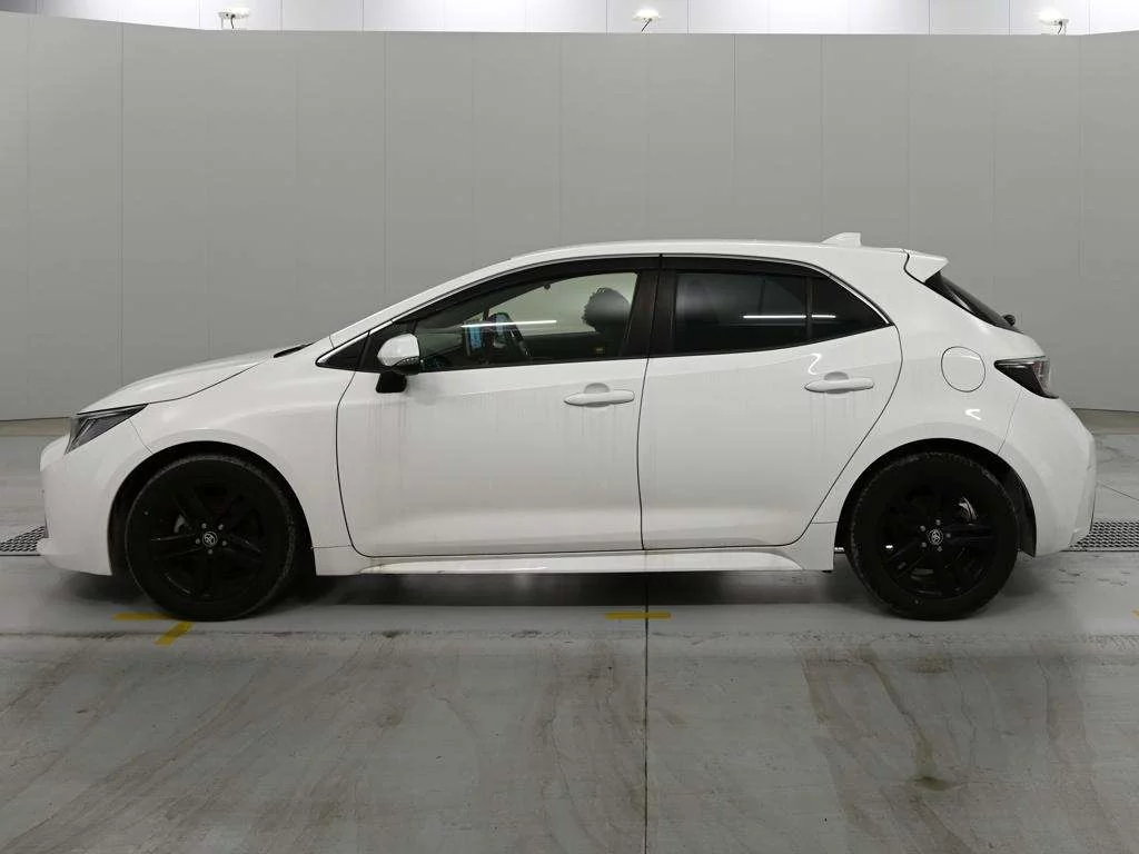 Toyota Corolla Hatchback  с аукциона в Японии