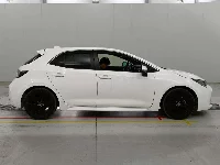 Цена авто Toyota Corolla Hatchback с аукционов Японии, номер кузова ZWE213H, пробег 109 000, оценка 8