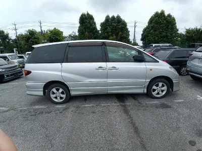 Toyota ESTIMA L