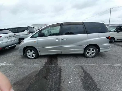 Toyota ESTIMA L