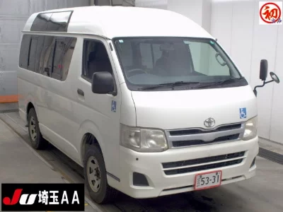 Toyota HiAce Van