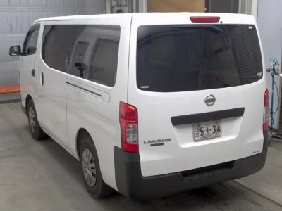 Nissan NV350 Caravan