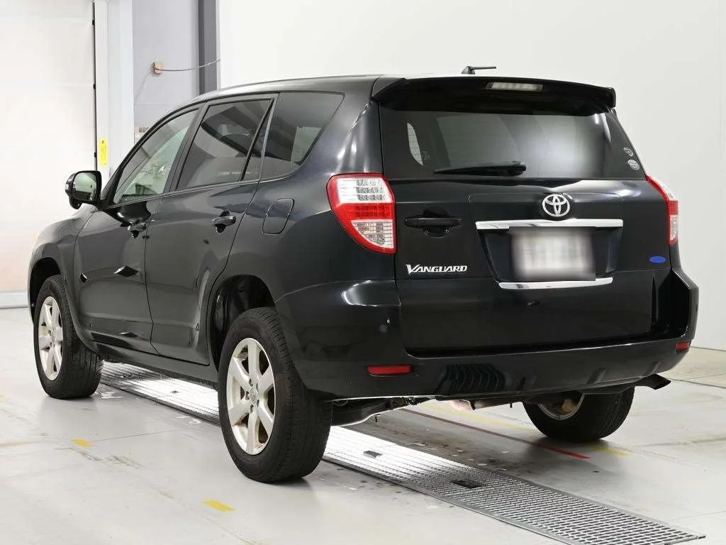 Toyota Vanguard  с аукциона в Японии
