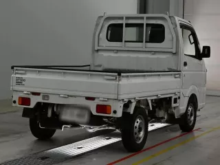 Nissan NT100 Clipper