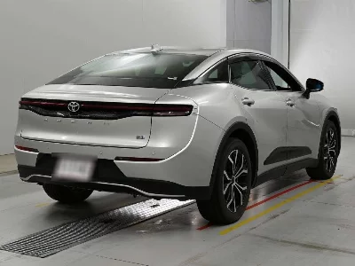 TOYOTA CROWN CROSSOVER