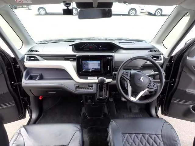 Mitsubishi Delica D:2  с аукциона в Японии