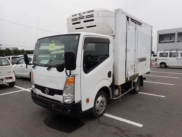 Nissan Atlas  с аукциона в Японии