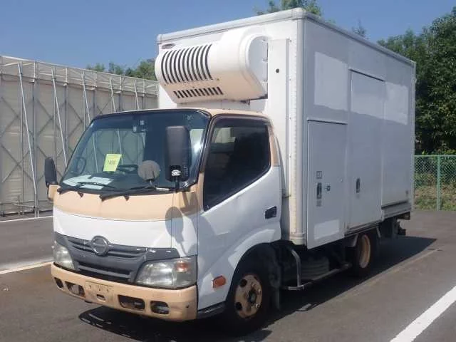 Hino Dutro  с аукциона в Японии