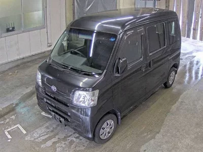 TOYOTA PIXIS VAN