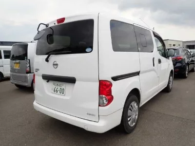 Nissan NV200 VANETTE VAN