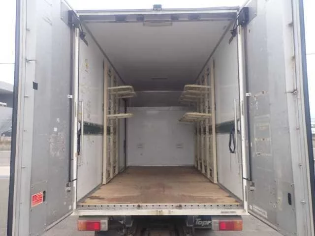 Toyota Dyna  с аукциона в Японии