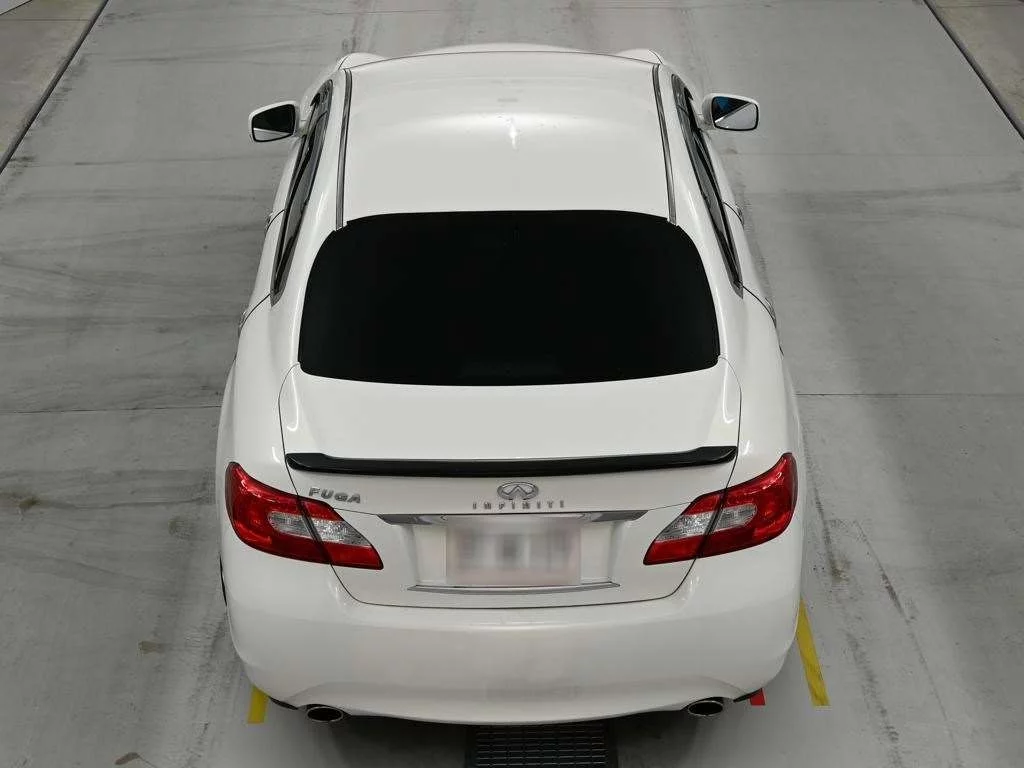 Nissan Fuga  с аукциона в Японии