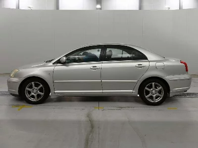 TOYOTA AVENSIS SEDAN