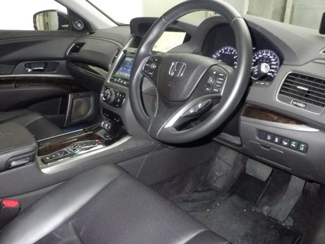Honda Legend  с аукциона в Японии