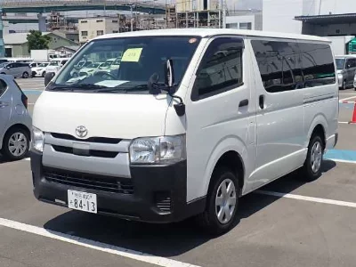 TOYOTA HIACE VAN