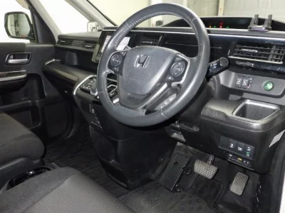 HONDA STEPWGN SPADA