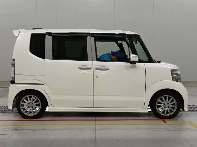 Honda N BOX+CUSTOM