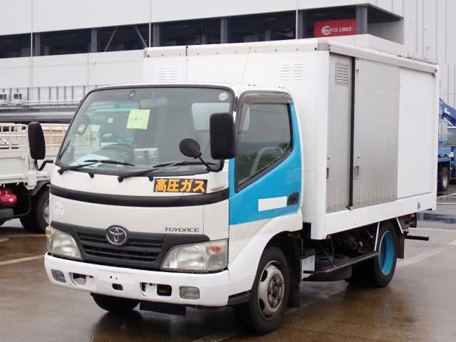 Toyota ToyoAce  с аукциона в Японии