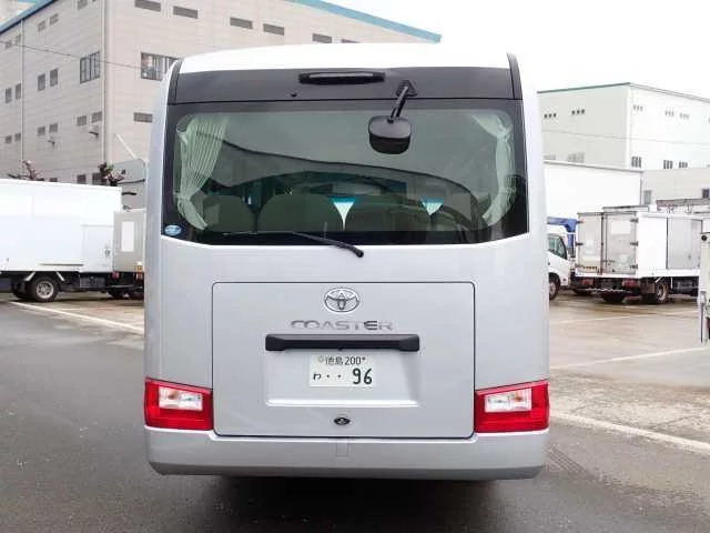 Toyota Coaster  с аукциона в Японии