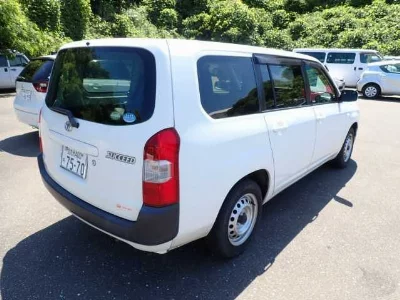 TOYOTA SUCCEED VAN