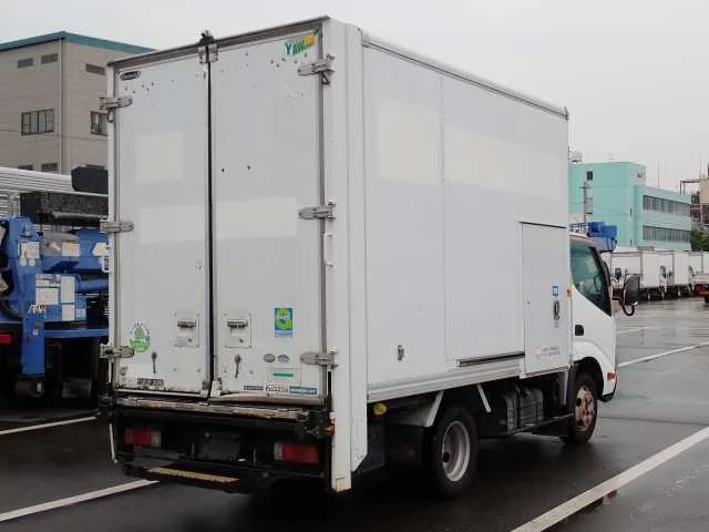 Toyota Dyna  с аукциона в Японии