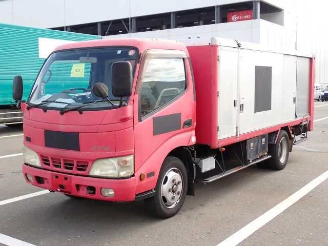 Hino Dutro  с аукциона в Японии