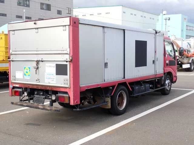 Hino Dutro  с аукциона в Японии