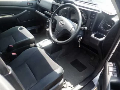 TOYOTA SUCCEED VAN