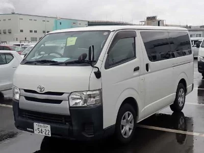 TOYOTA HIACE VAN