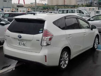 TOYOTA PRIUS ALPHA