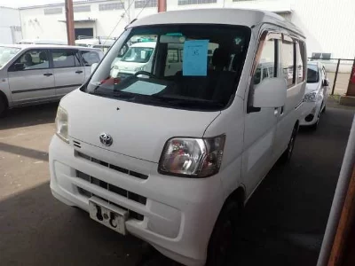 TOYOTA PIXIS VAN