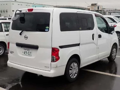 Nissan NV200 VANETTE VAN
