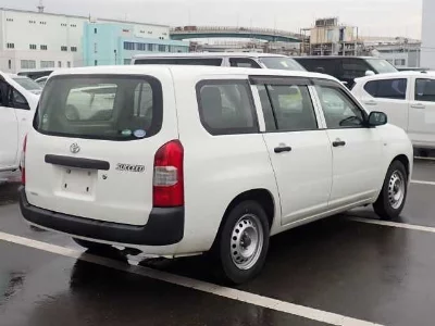 TOYOTA SUCCEED VAN