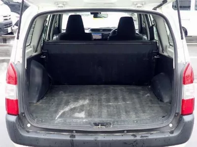 TOYOTA SUCCEED VAN
