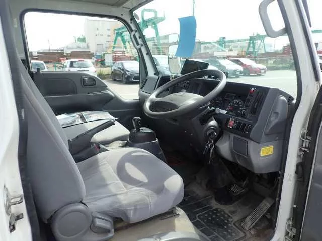 Isuzu Elf  с аукциона в Японии