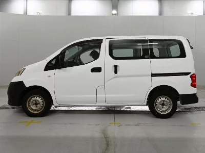 Nissan NV200 VANETTE VAN