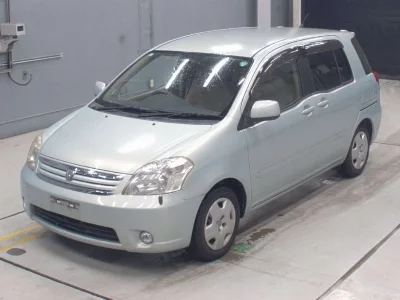 TOYOTA RAUM