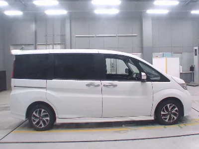 Honda STEPWGN SPADA