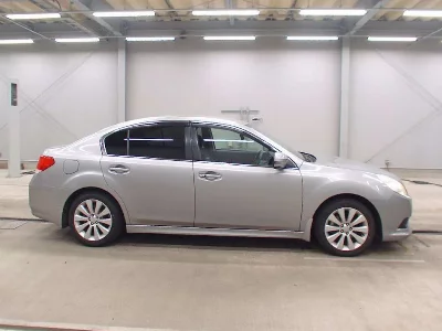 SUBARU LEGACY B4