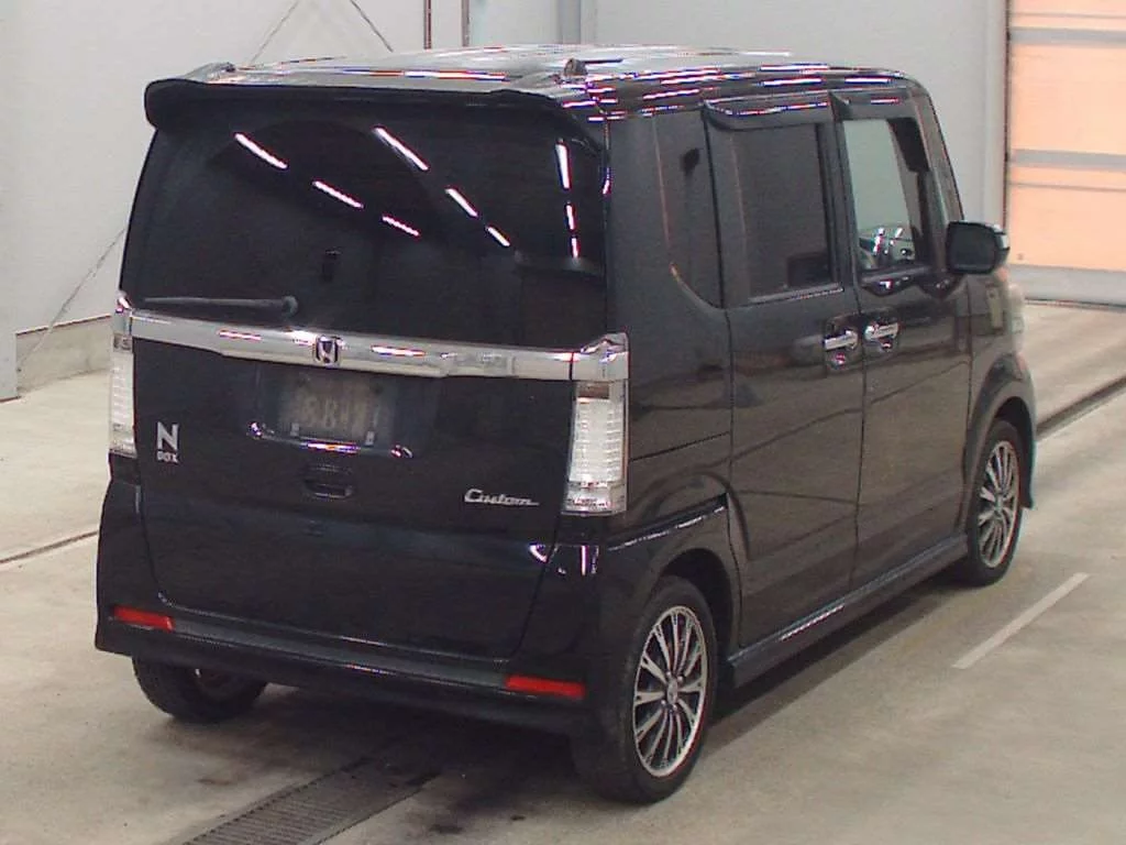 Honda N BOX CUSTOM  с аукциона в Японии
