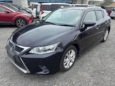 Lexus CT200h