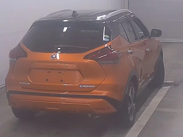 Nissan Kicks  с аукциона в Японии