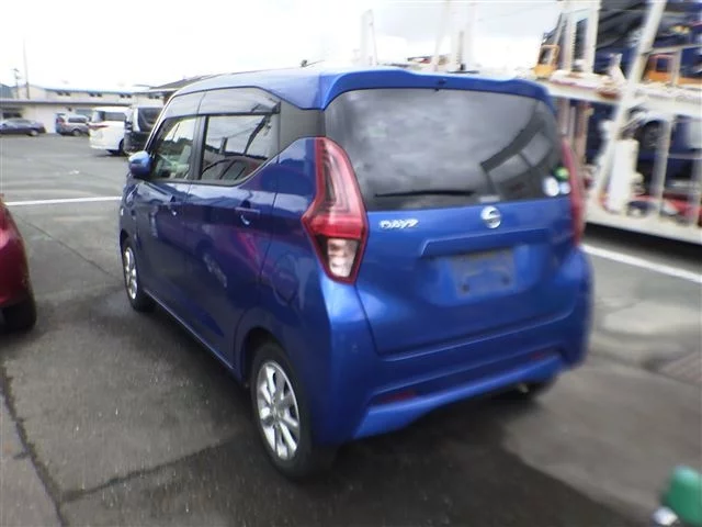 Nissan Dayz  с аукциона в Японии