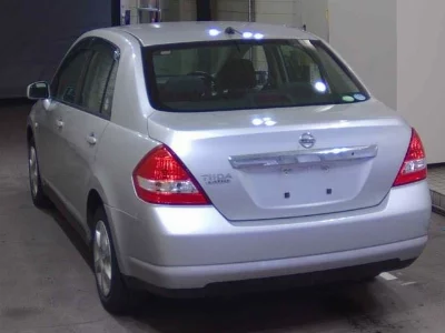 Nissan Tiida Latio