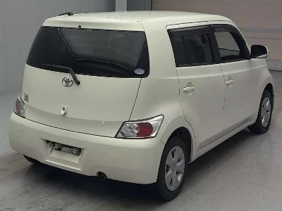 Toyota bB