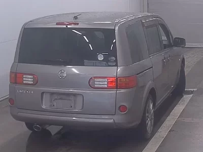 Nissan Lafesta