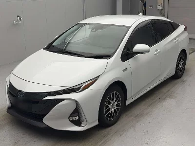 TOYOTA PRIUS PHV