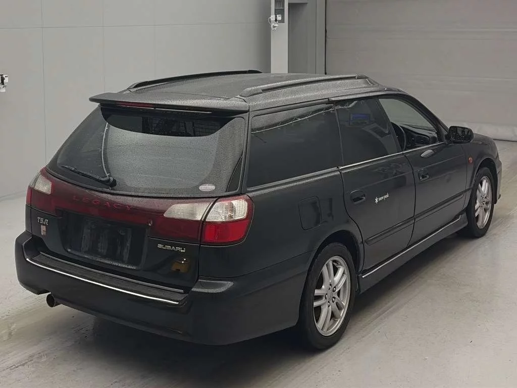 Subaru Legacy  с аукциона в Японии