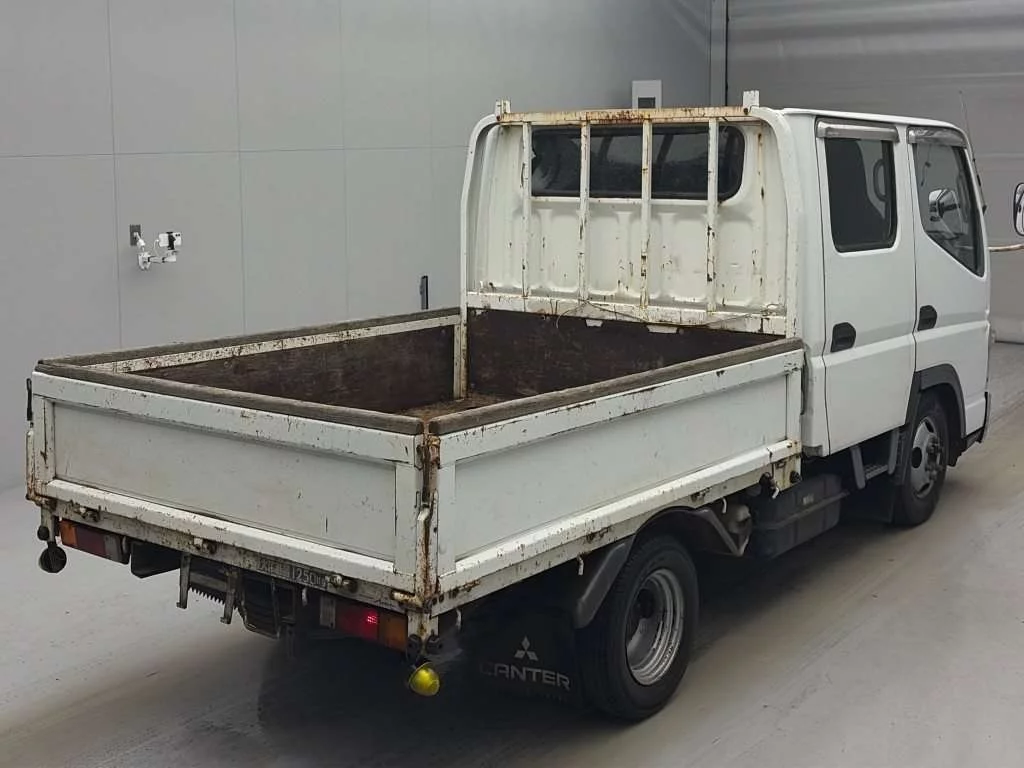 Mitsubishi Fuso Canter  с аукциона в Японии