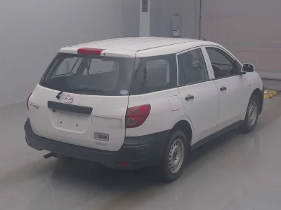 MAZDA FAMILIA VAN
